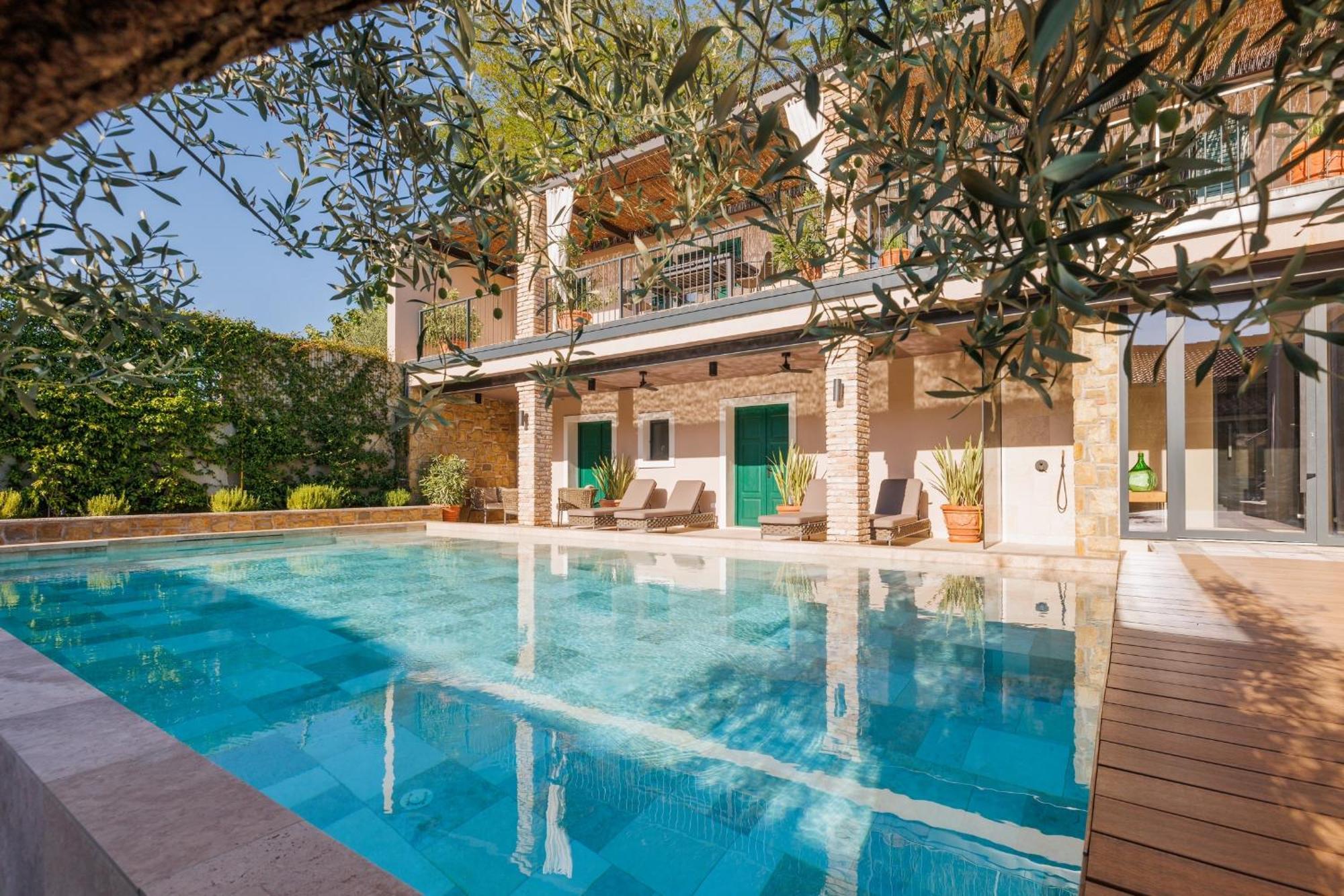 Vila Robida & Spa Crni Kal Ngoại thất bức ảnh